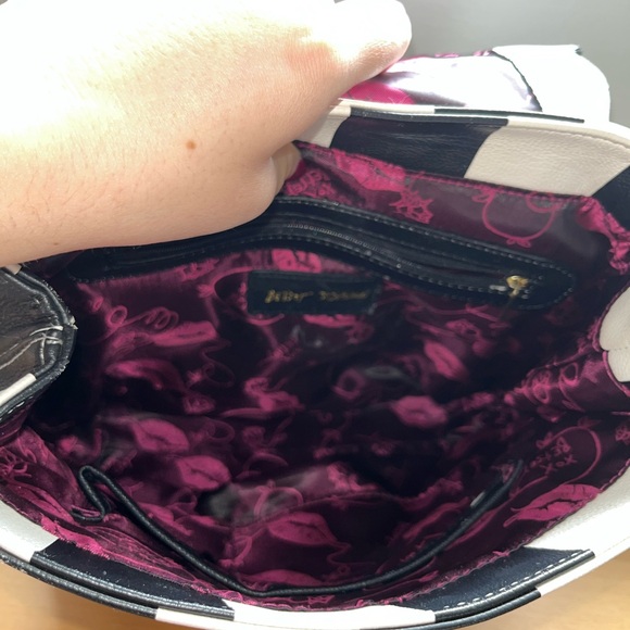 BETSEY JOHNSON- Black and White Stripped Bow Backpack - Picture 2 of 6